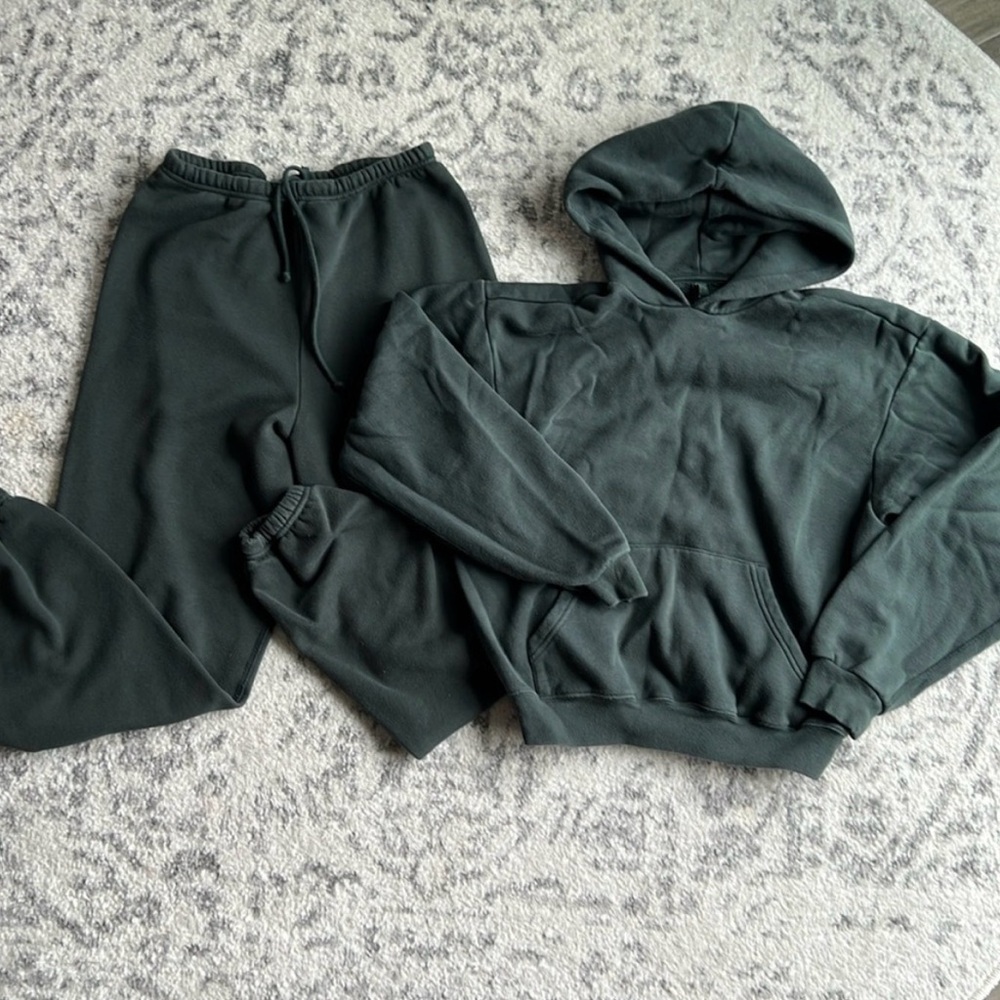 Skims Dark Green Hoodie and Sweatpants Set